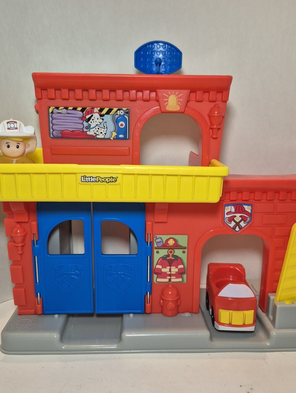 Fisher-Price Little People Firehouse With Firetruck And Firefighter Eddie